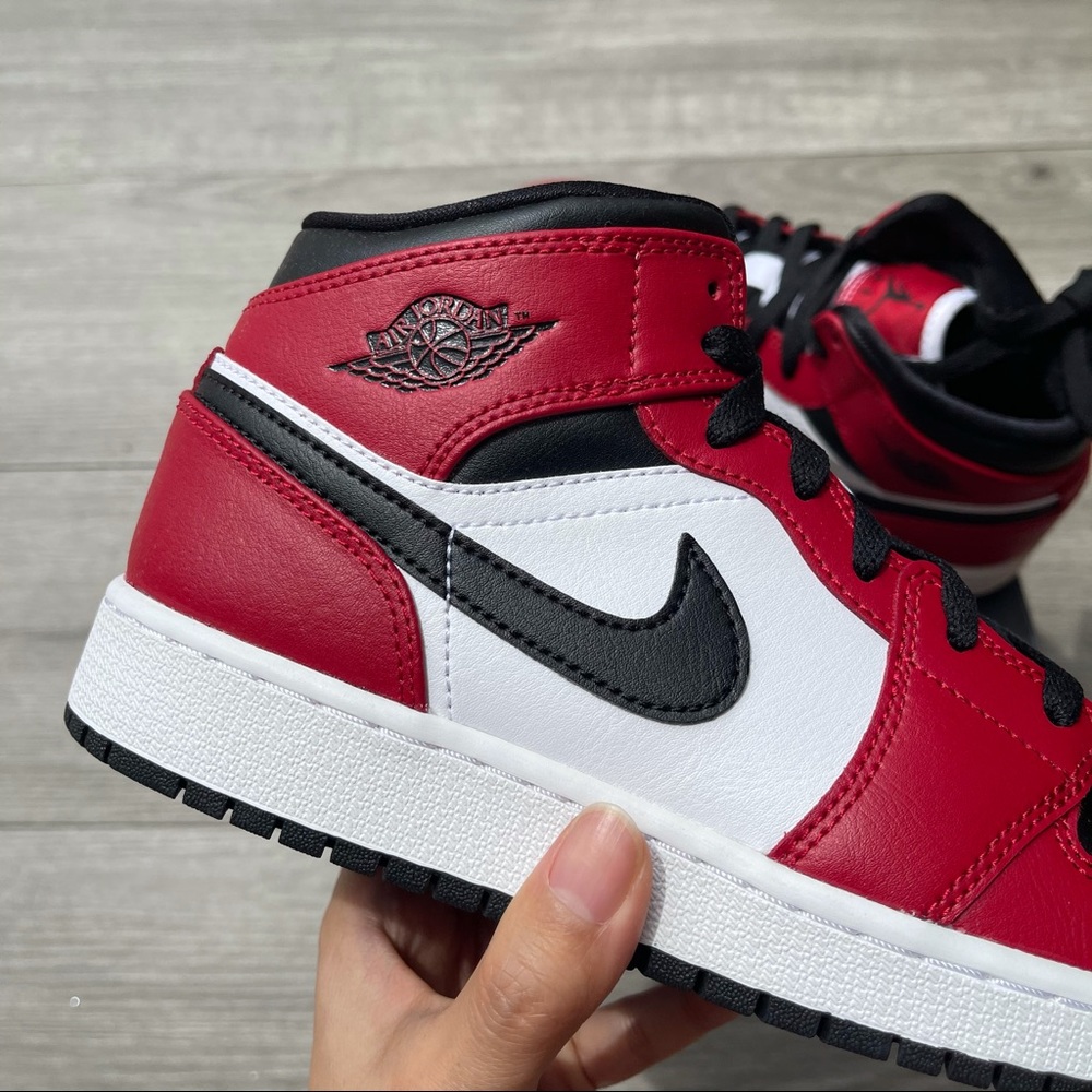 Air Jordan 1 mid Chicago - Picture 2 of 10